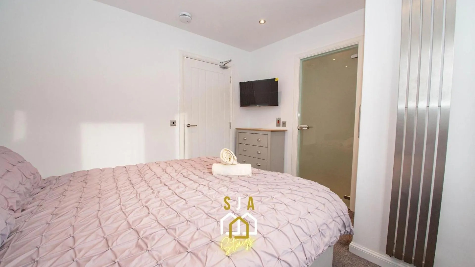 Affleck Retreat 3 - Sja Stays - Modern 1 Bed Apartment アバディーン 0*,